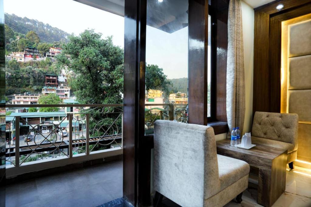 Vinsober Monal Hotell Nainital Exteriör bild